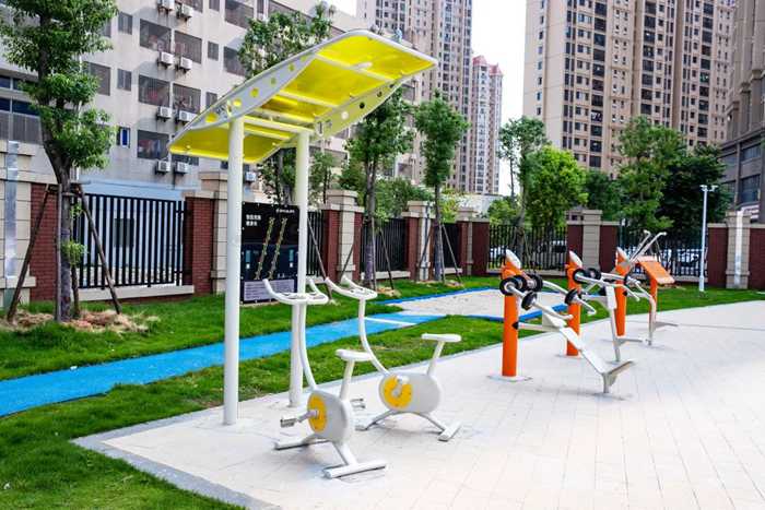 校园健身器材解决方案-广西球王会体育